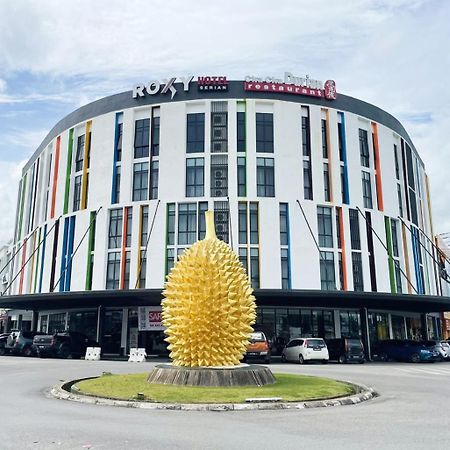 Roxy Hotel Serian Экстерьер фото