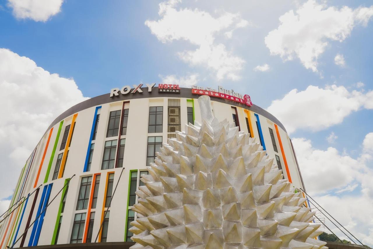 Roxy Hotel Serian Экстерьер фото