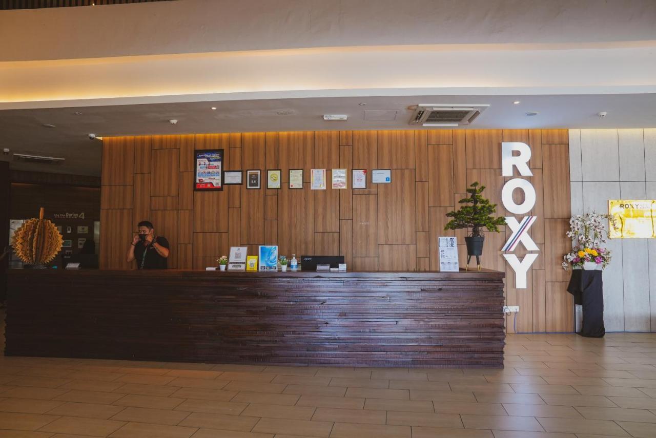 Roxy Hotel Serian Экстерьер фото