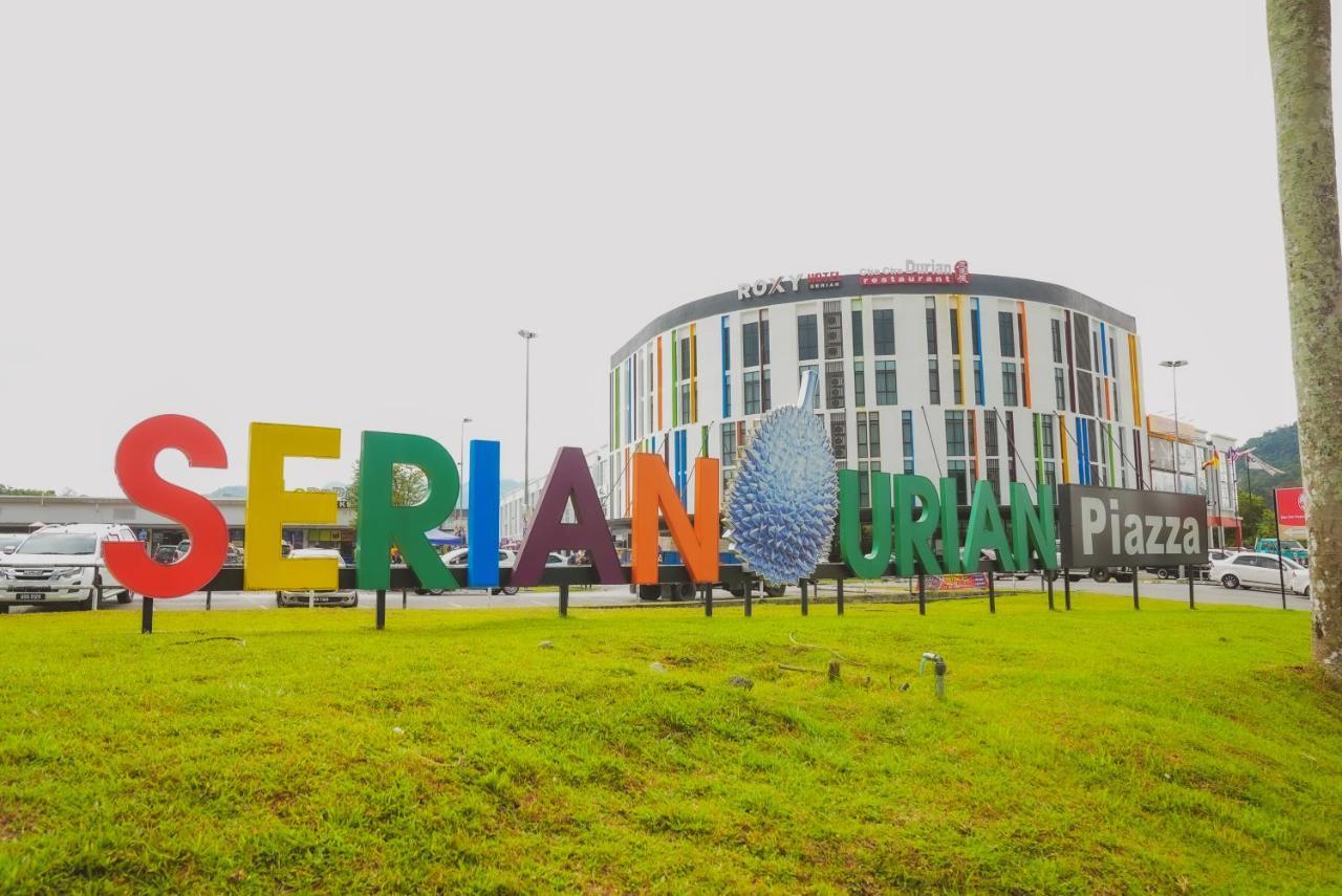 Roxy Hotel Serian Экстерьер фото