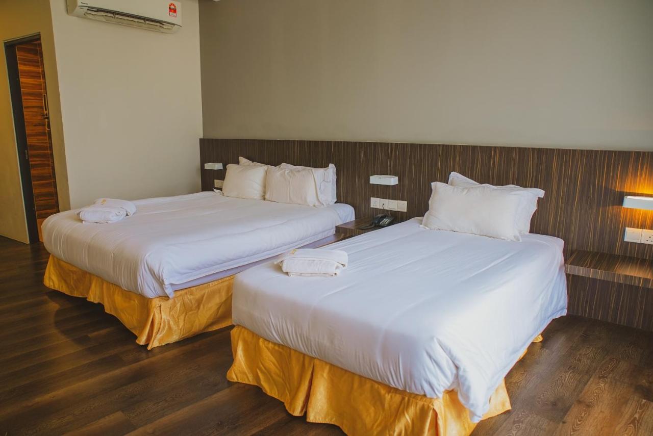 Roxy Hotel Serian Экстерьер фото